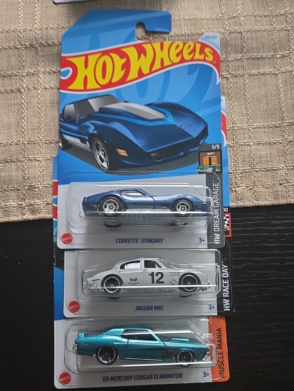 HOTWHEELS BUNDLE CARS AND MOTORS